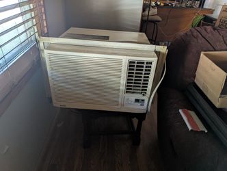 12,000 BTU Window Air Conditioner