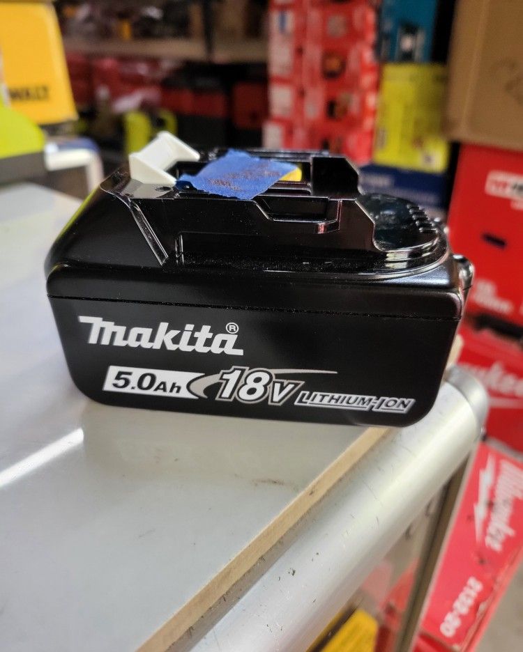 MAKITA 18V BATTERY $95