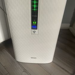 Sharp KC850 Air Purifier And Humidifier 