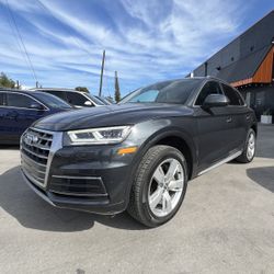 2018 Audi Q5 Premium Plus