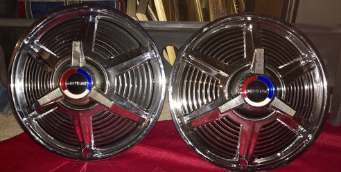 2- 1960's 1965 FORD MUSTANG,FALCON,FAIRLANE,GALAXIE 14" HUBCAPS