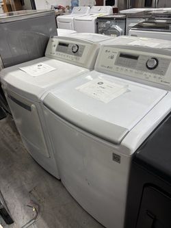LG Washer and Gas Dryer Set!