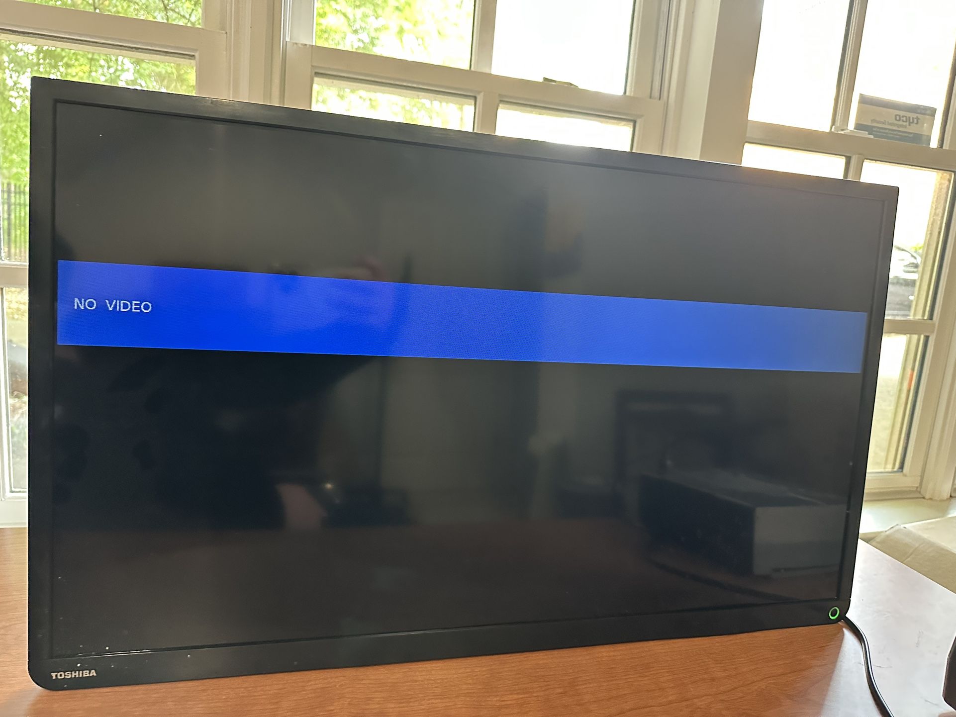 TV is Toshiba Television Receiver, model number 32L1300U.