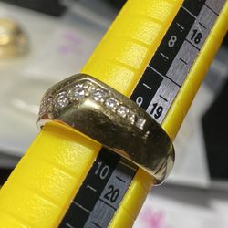 14k Gold Diamond Ring 