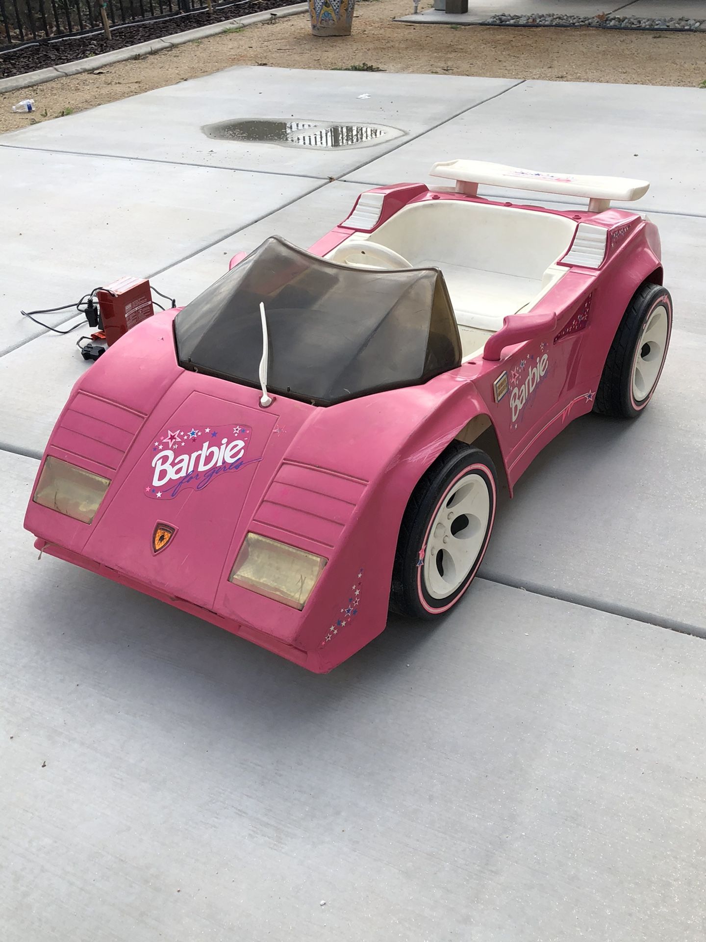 Power wheels Barbie countach w/ battery and charger for