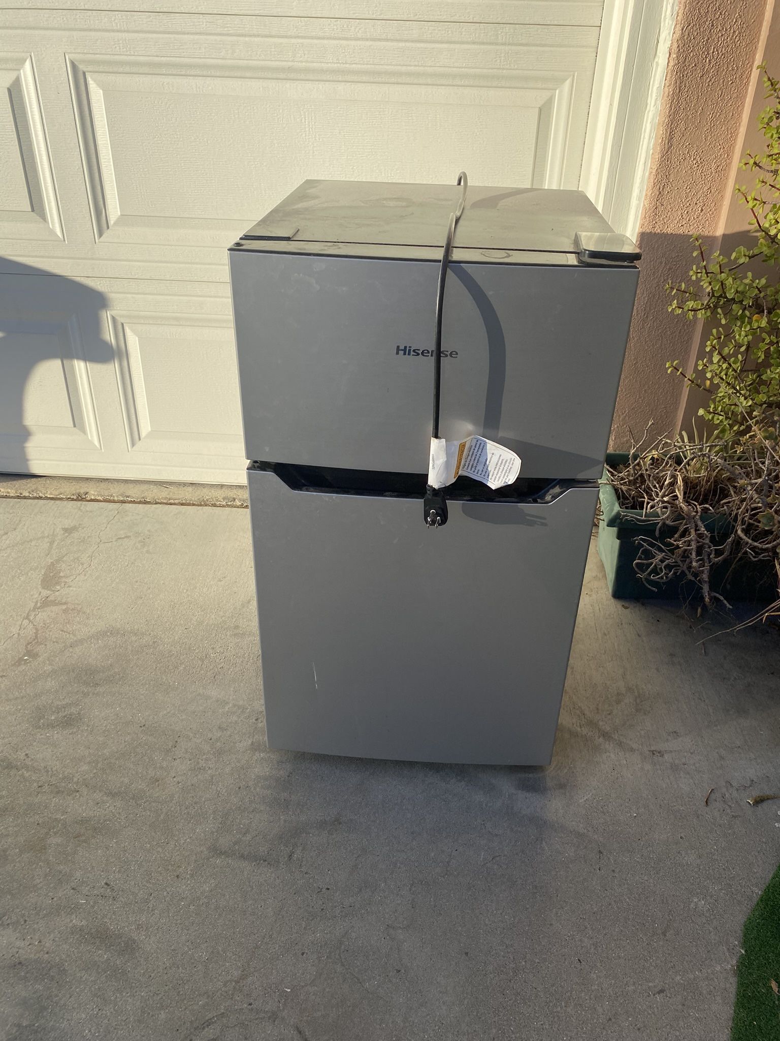 Small Fridge - Working