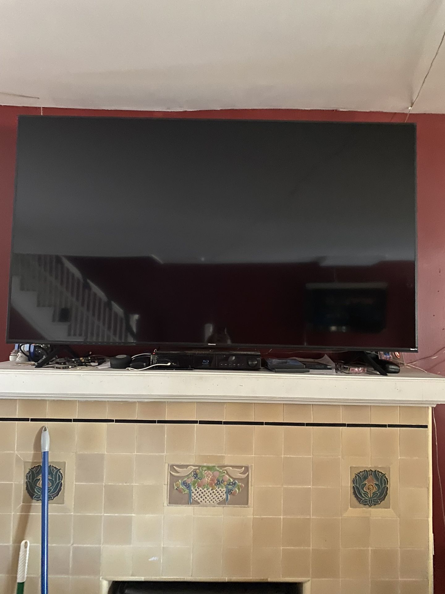 75 inch 4K flatscreen TV