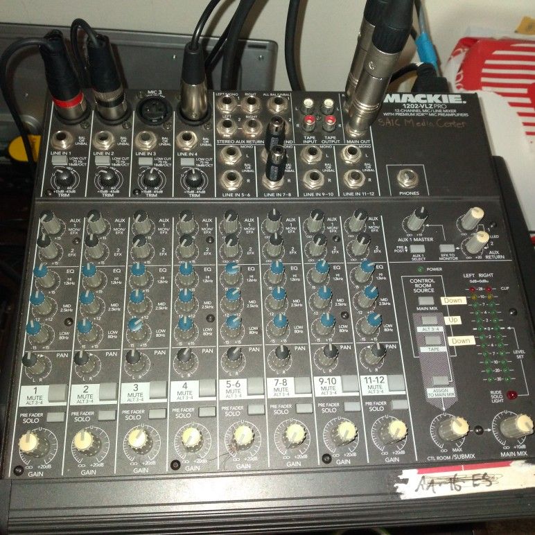 Mackie 1202 vlz Pro 12 Chanel