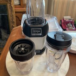 Ninja Professional Blender With Extra Cup/Container 