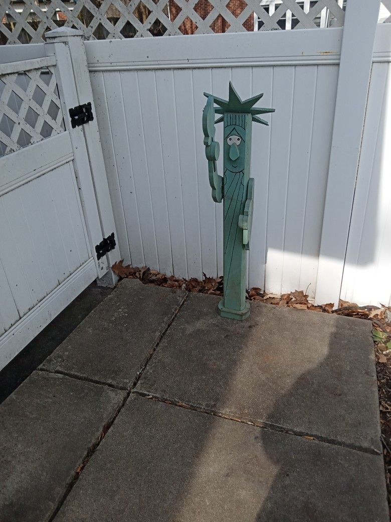 Statue Of Liberty Outdoor Wooden Yard Decoration/ Hand Made And Hand Painted