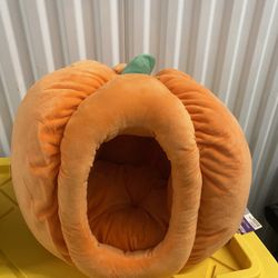 Halloween Pumpkin Cat Bed 