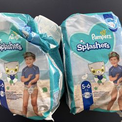 Swim diapers 