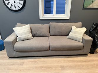 New Modern Sofa & Matching Armchair – Great Condition