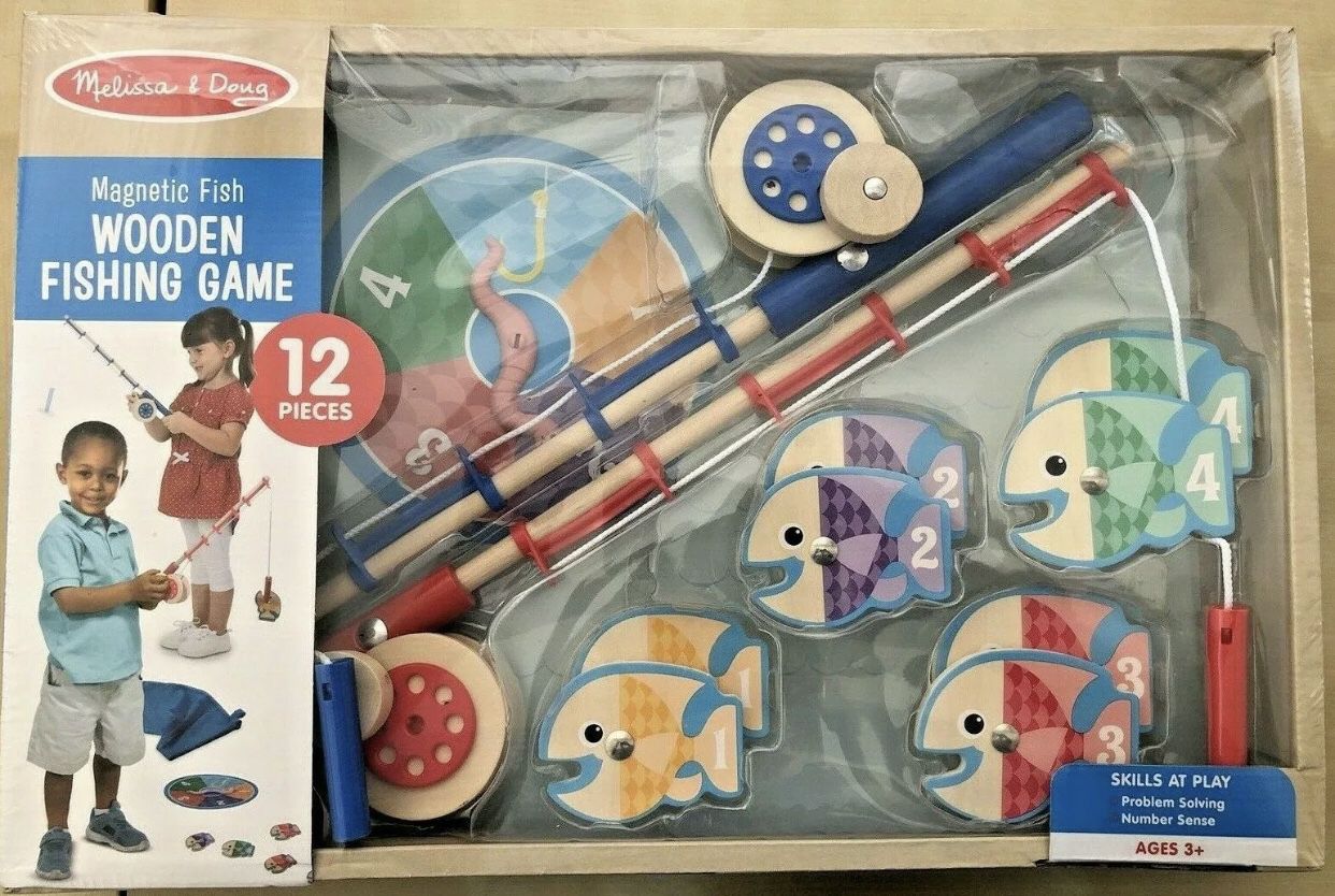 Melissa & Doug Magnetic Wooden Fishing Game 12 pieces