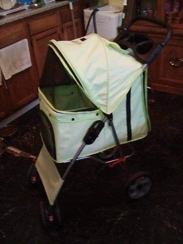 Dog stroller