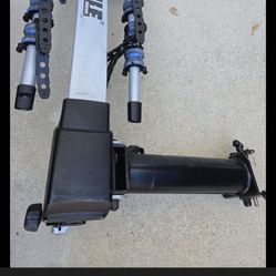 THULE  Apex Swing 4 Bike Rack