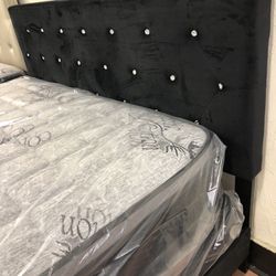 NEW Queen Size Bed With New Pilow Top Mattress And Boxspring 