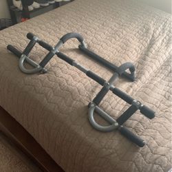 Door Pullup Bar