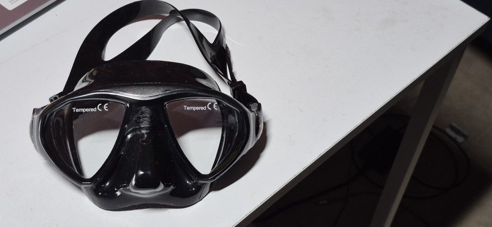 Pro Quality Diving Mask