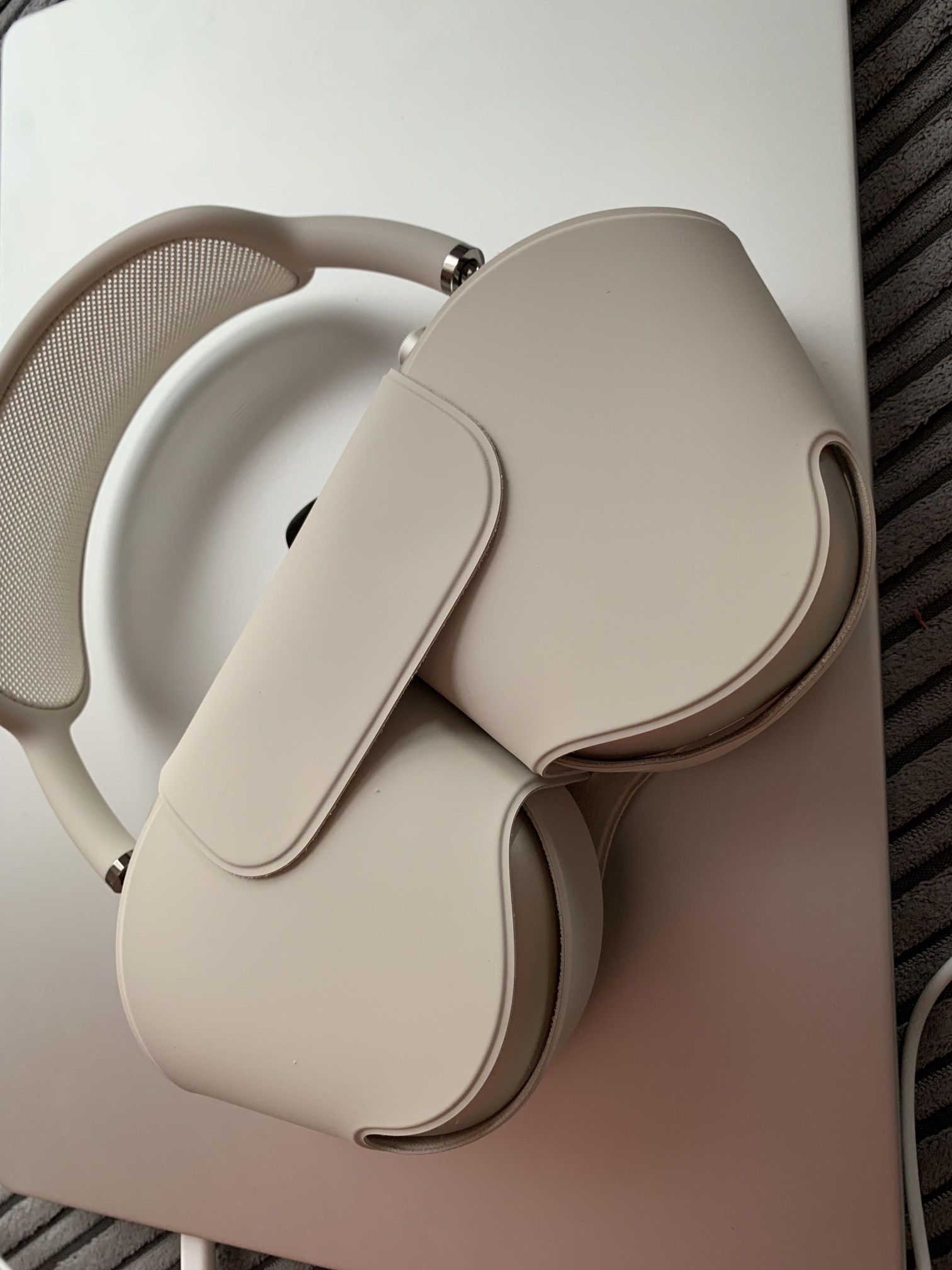 Apple AirPods Max Starlight USB C