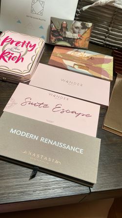 Brand eyeshadows and jewelry