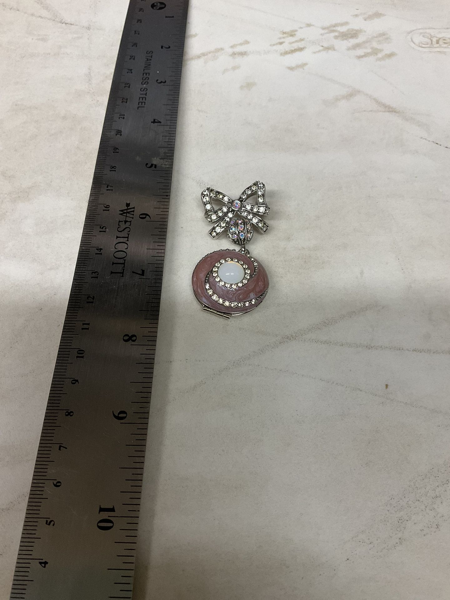 Locket Pin