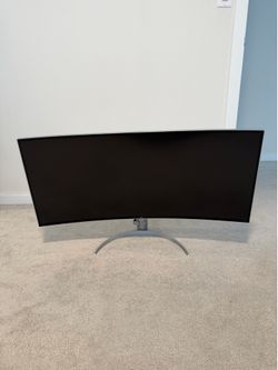 LG 38" UltraWide Curved Monitor (38WK95C-W)