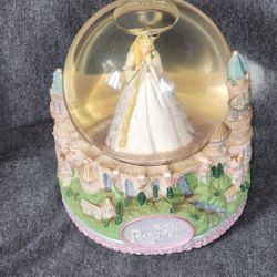 Barbie Rapunzel Snow Globe 