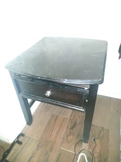 Nightstand single drawer