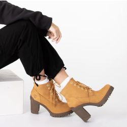 Timberland Lana Point Boots Wheat Nubuck Size 6.5