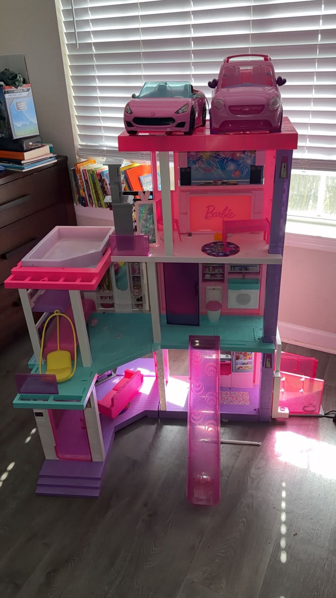 Barbie Dreamhouse With Elevator