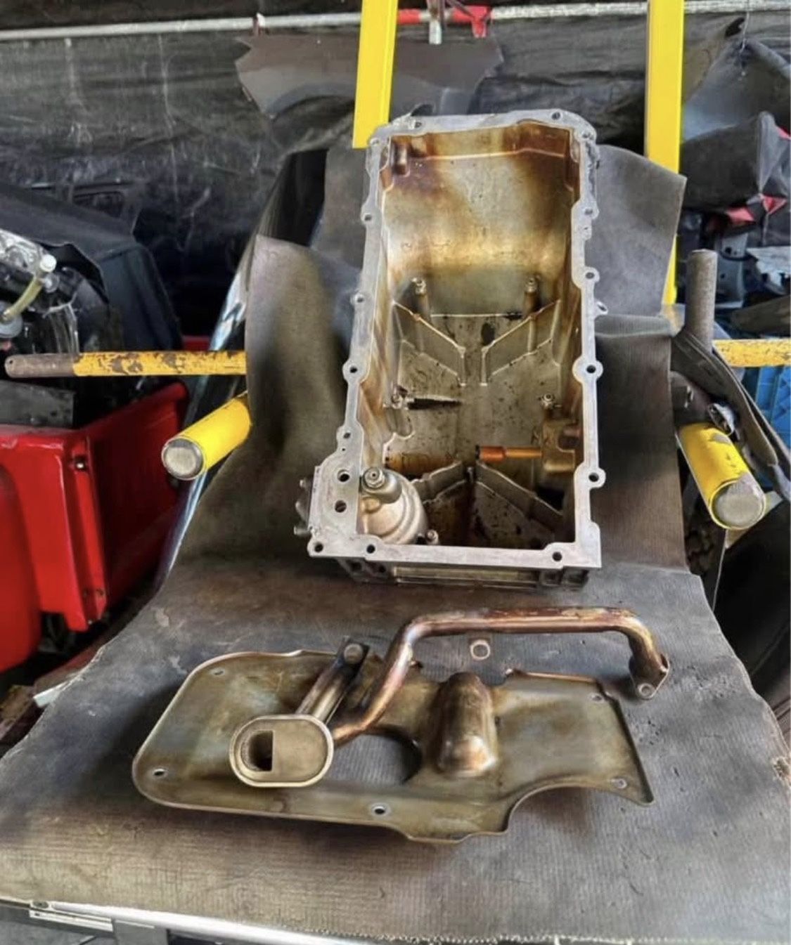 G8 Gt Oil Pan & Pick Up Tube