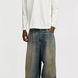 28 Inch Pull&Bear Blue Jeans