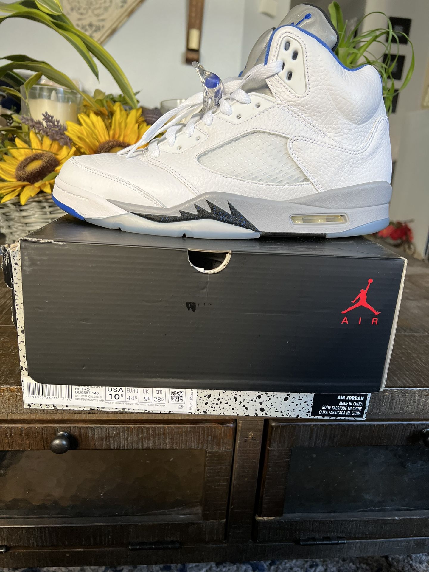 Air Jordan Retro 5 Stealth Sz 10.5 Air Jordan 5 Retro  main image 3