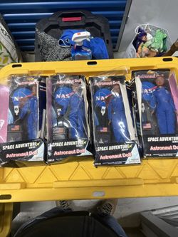 Lot Of 4 NASA KENNEDY SPACE CENTER SPACE ADVENTURE SERIES FEMALE ASTRONAUT DOLL