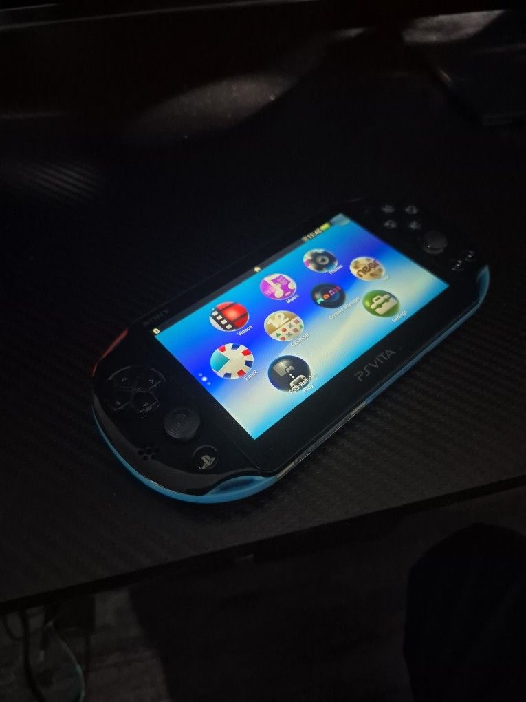 Ps Vita 2000