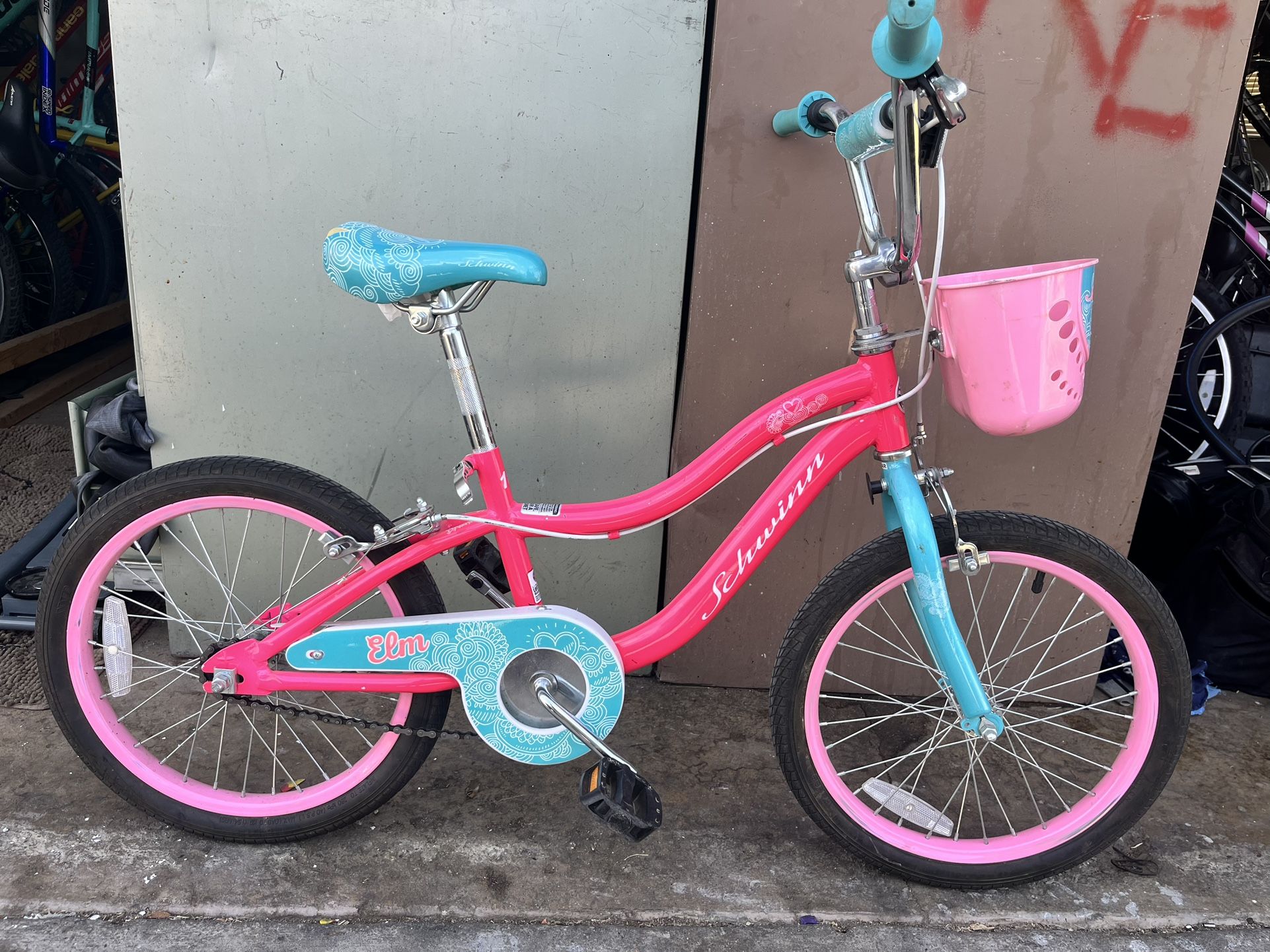 Schwinn Kids Bike 18 Inch