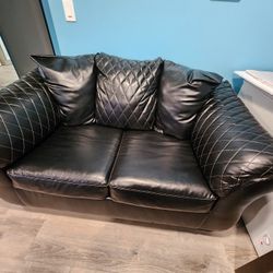 Black Leather Sofa 