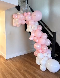 Balloon garland