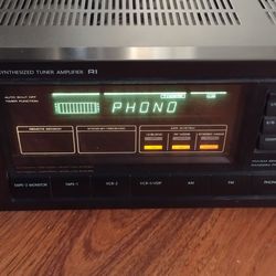 Onkyo tx-840 receiver with phono yes its available