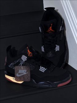 Air Jordan 4