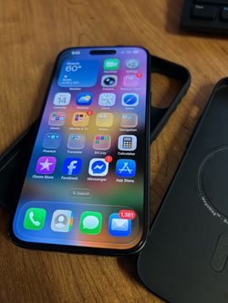 iPhone 15 unlocked no sim restrictions/Deablokiado for sale or trade for Unlocked/Cricket phones
