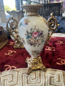 Ceramic Flower Vase,Creative Vintage Ceramic Vase, Artistic Home Decor✨✨✨$125