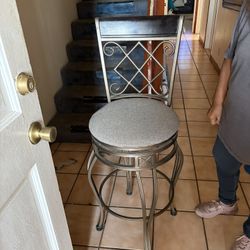 3 Swivel High Chairs