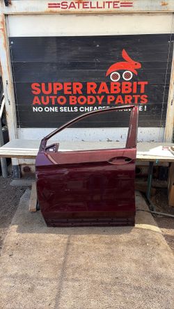 2016 Pilot Door Front Driver OEM 2022