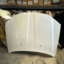 11-20 Chrysler 300 OEM White Used Hood