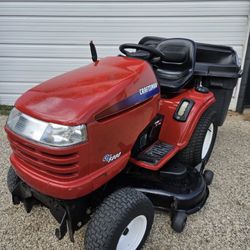 Craftsman GT5000 Riding Mower with Triple Bin Bagger (LOCAL PICKUP ONLY)
