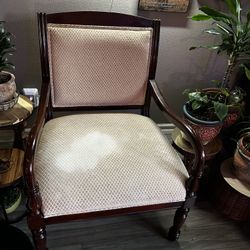 Accent Chair 