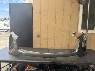 2025 2026 CHEVROLET EQUINOX FRONT BUMPER COVER OEM USED