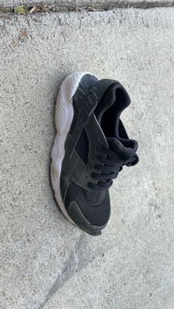 Nike Huarache youth shoes
